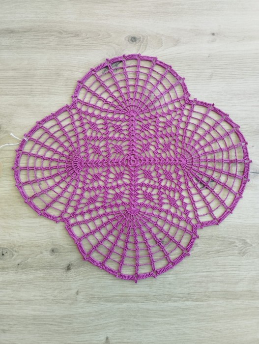 Serwetka szydełkowa RÓŻOWA, z nici bawełnianej - RĘKODZIEŁO 34 cm