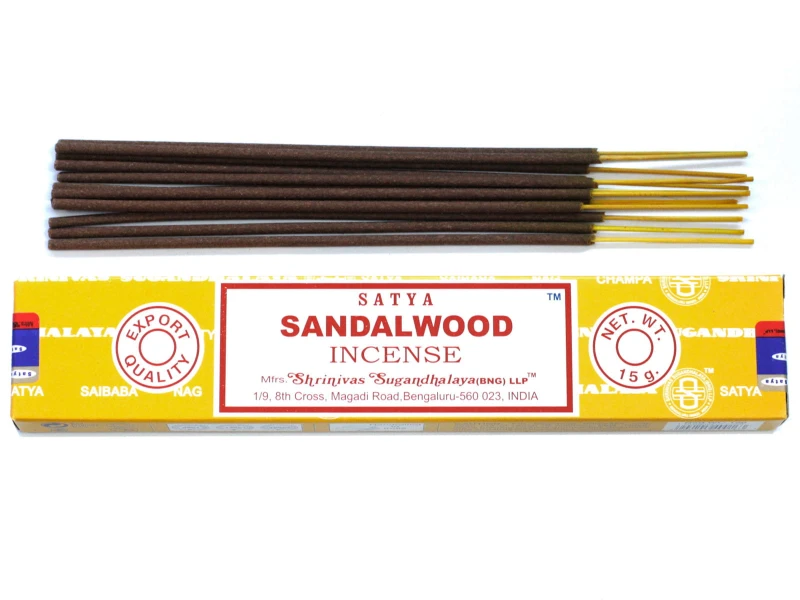 KADZIDEŁKA w patyczkach Satya - Drzewo Sandałowe, 15 g