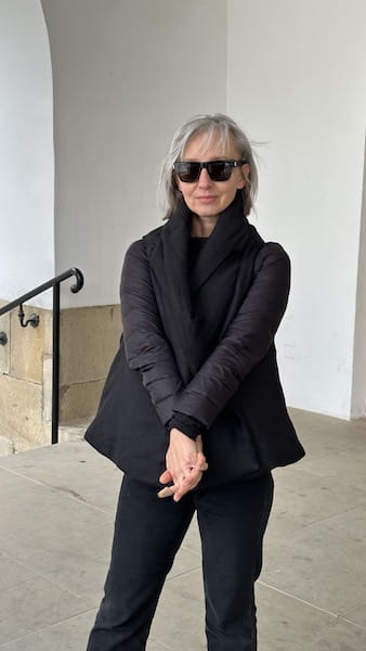 Kamizelka lniana OCIEPLANA damska, czarna