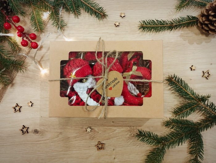 Box świąteczny z ozdobami ze sznurka - Boże Narodzenie - 6 elementów, czerwony