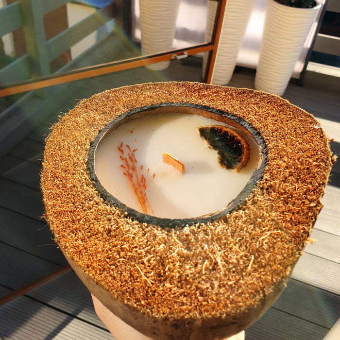 Świeca sojowa w KOKOSIE, duża - Parzona Zielona Herbata, 600 ml