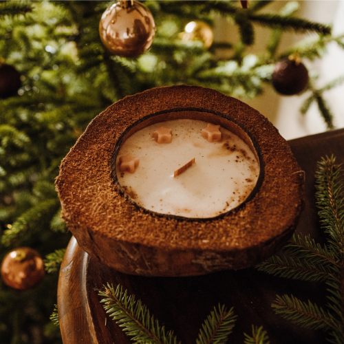 Świeca sojowa w KOKOSIE, duża - Ciasto Dyniowe, 600 ml