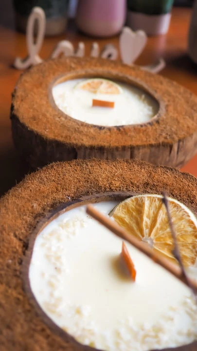 Świeca sojowa w KOKOSIE, duża - Egzotyczna, 600 ml