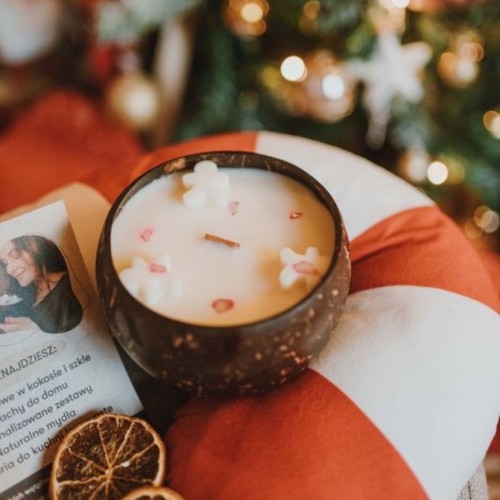 Świeca sojowa w KOKOSIE, duża - Wieczór z Gorącą Czekoladą, 550 ml