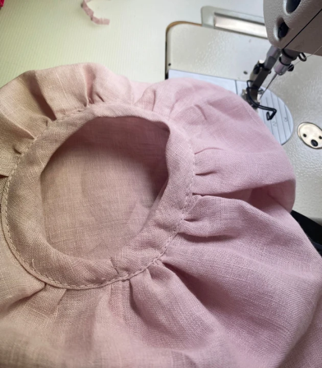 BLUZKA lniana z falbaną BOHO, LEN 100% - rozmiar uniwersalny, kolor MGLISTY RÓŻ