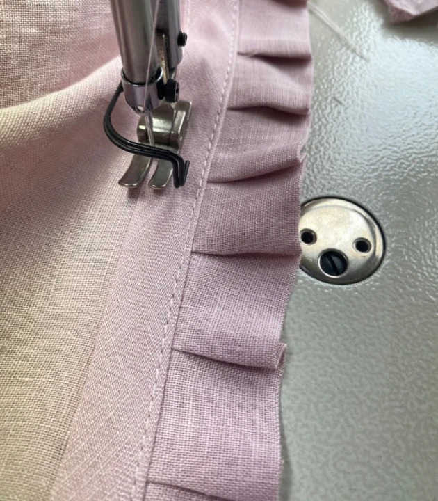 BLUZKA lniana z falbaną BOHO, LEN 100% - rozmiar uniwersalny, kolor MGLISTY RÓŻ