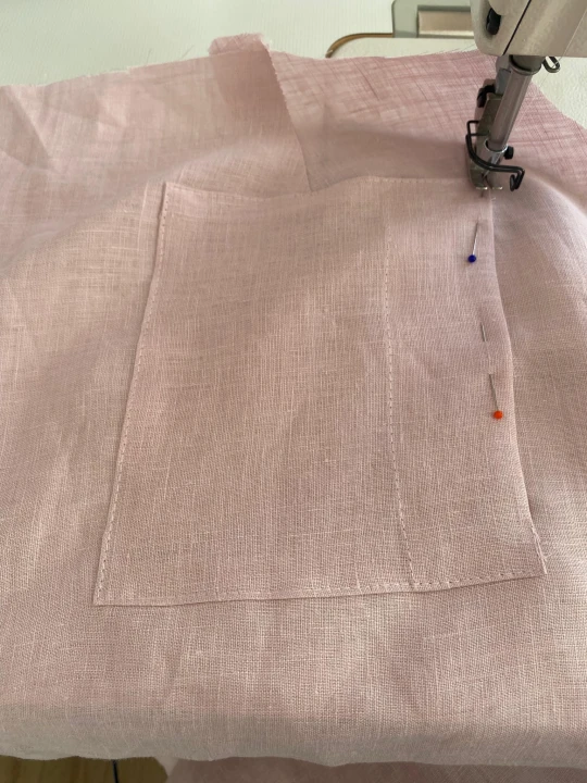 BLUZKA BASIC lniana z kieszonką, mglisty RÓŻ