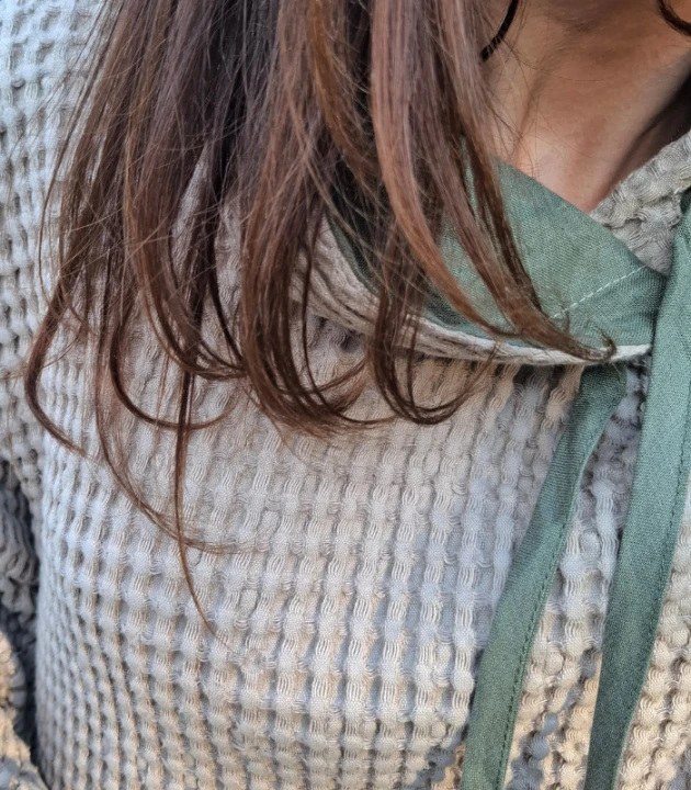 BLUZA lniano-bawełniana Z KAPTUREM, szara z zielonym kapturem UNISEX S/M