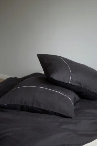 Lniana Poszewka na poduszkę 50 x 60 cm - CZARNE ESPRESSO z lamówką / na zakładkę