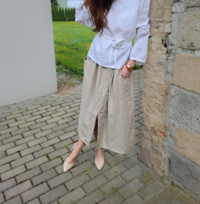 Spódnica z rozcięciem z przodu i kieszeniami, naturalny beż LEN 100% - rozmiar uniwersalny