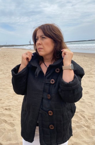 KURTKA/KRÓTKI PŁASZCZYK OCIEPLANY z lnu, KUBEŁKOWY czarny, rozmiar UNIWERSALNY