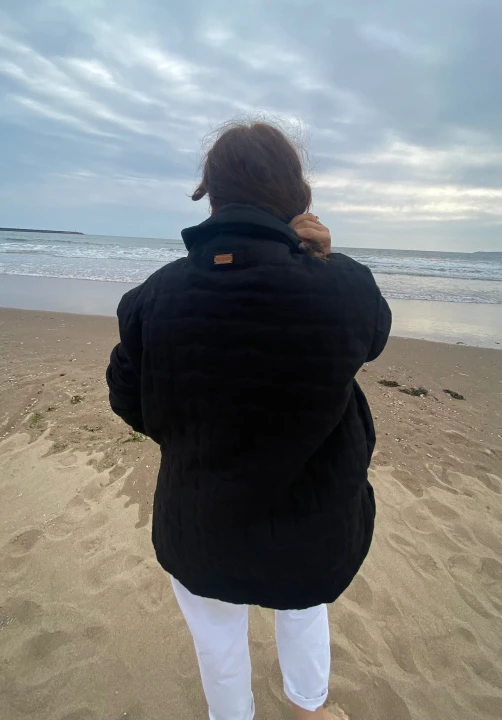 KURTKA/KRÓTKI PŁASZCZYK OCIEPLANY z lnu, KUBEŁKOWY czarny, rozmiar UNIWERSALNY