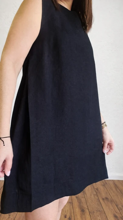 Lniana Sukienka minimalistyczna - TRAPEZOWA, czarna