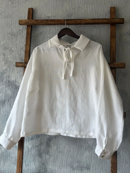 Bluzka lniana damska z kołnierzykiem i wiązaniem S/M - 100% len biała