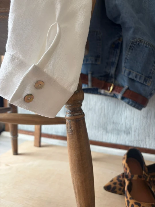 Bluzka lniana damska z kołnierzykiem i wiązaniem S/M - 100% len biała