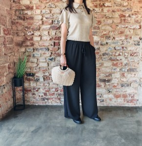 Torebka / koszyk pleciony ze sznurka bawełnianego w kształcie muszli, rękodzieło