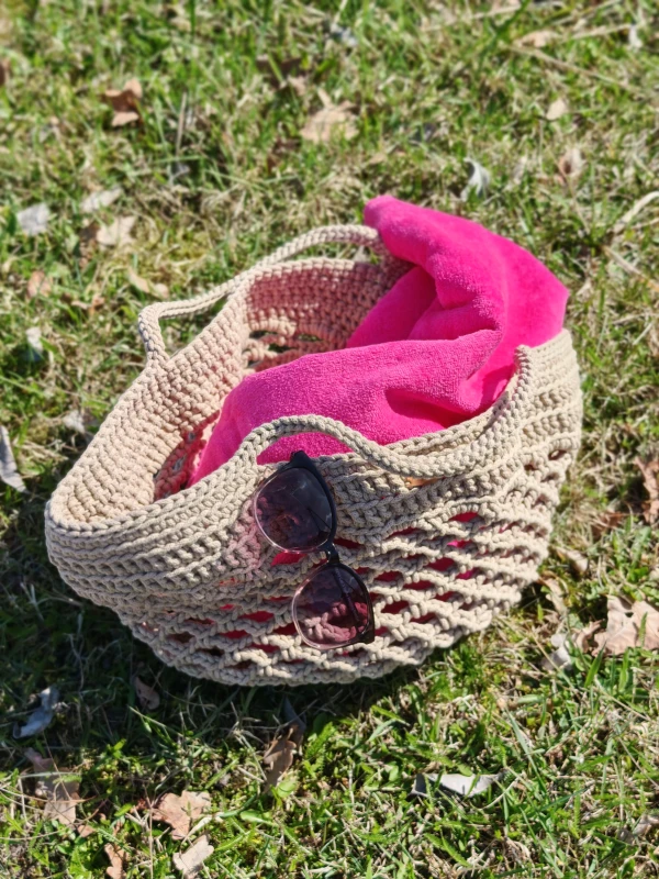 Torba / siatka ze sznurka bawełnianego w kolorze beżowym, rękodzieło