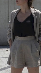 Lniany Garnitur Damski - MARYNARKA + SPODENKI, naturalny