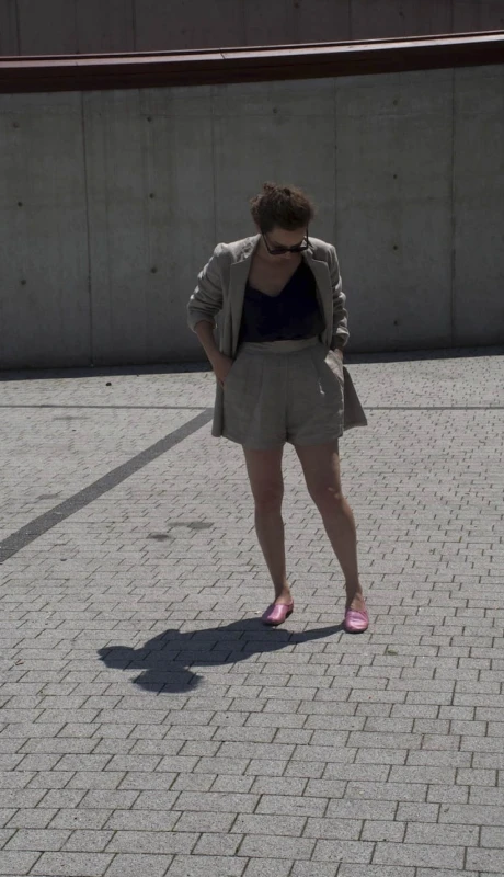 Lniany Garnitur Damski - MARYNARKA + SPODENKI, naturalny