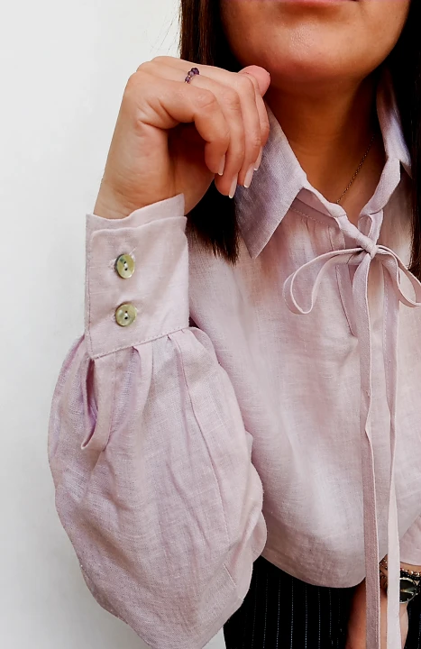 Bluzka lniana damska z kołnierzykiem i wiązaniem, 100% len różowa