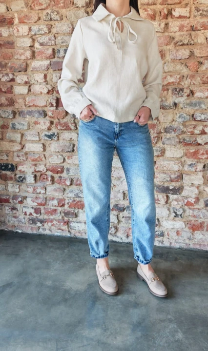 Bluzka lniana damska z kołnierzykiem i wiązaniem -100% len owsiana