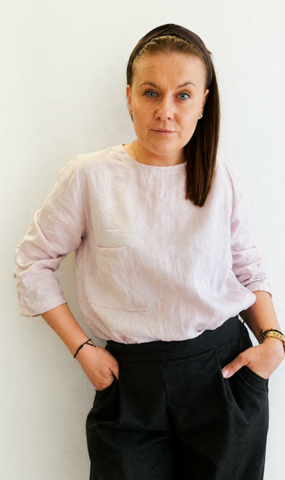 BLUZKA BASIC lniana z kieszonką, mglisty RÓŻ