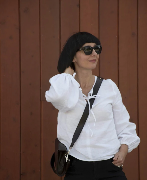 Lniana Bluzka damska - Z WIĄZANIAMI, biała