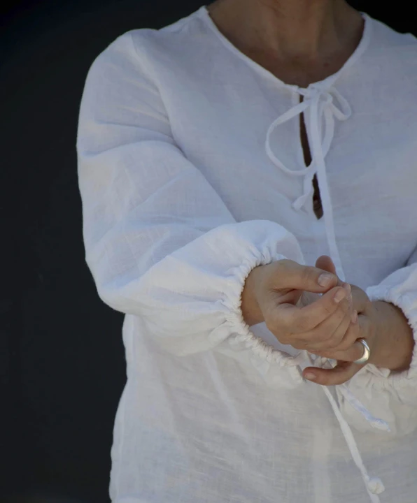 Lniana Bluzka damska - Z WIĄZANIAMI, biała