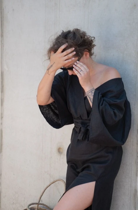 Lniana Sukienka damska - KIMONOWY rękaw, czarna